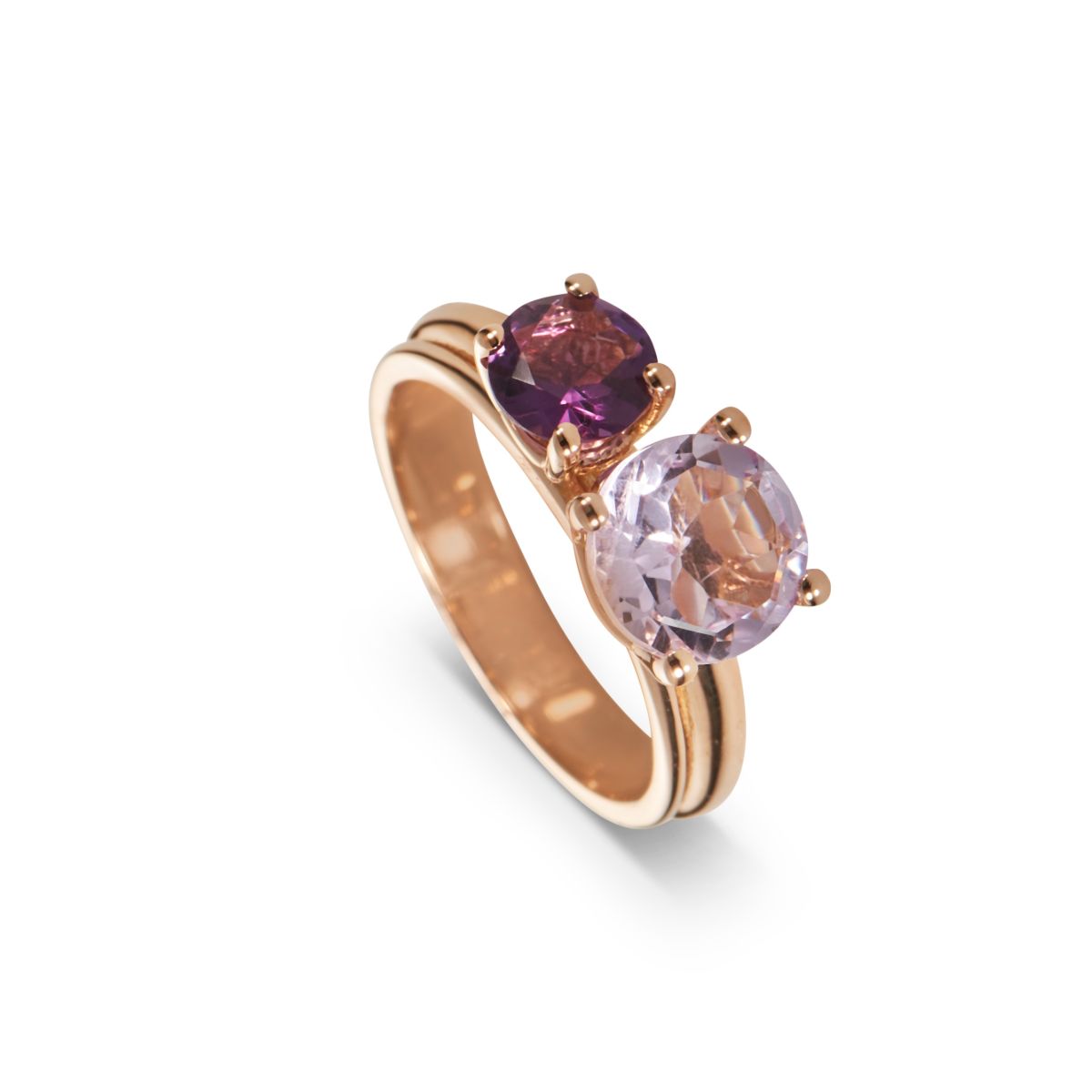 Rose gold ring with amethysts